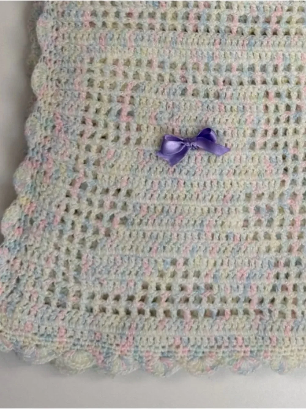 Handmade Baby Blanket Crocheted Knit Bears Bows Scalloped Trim Rainbow Pastels